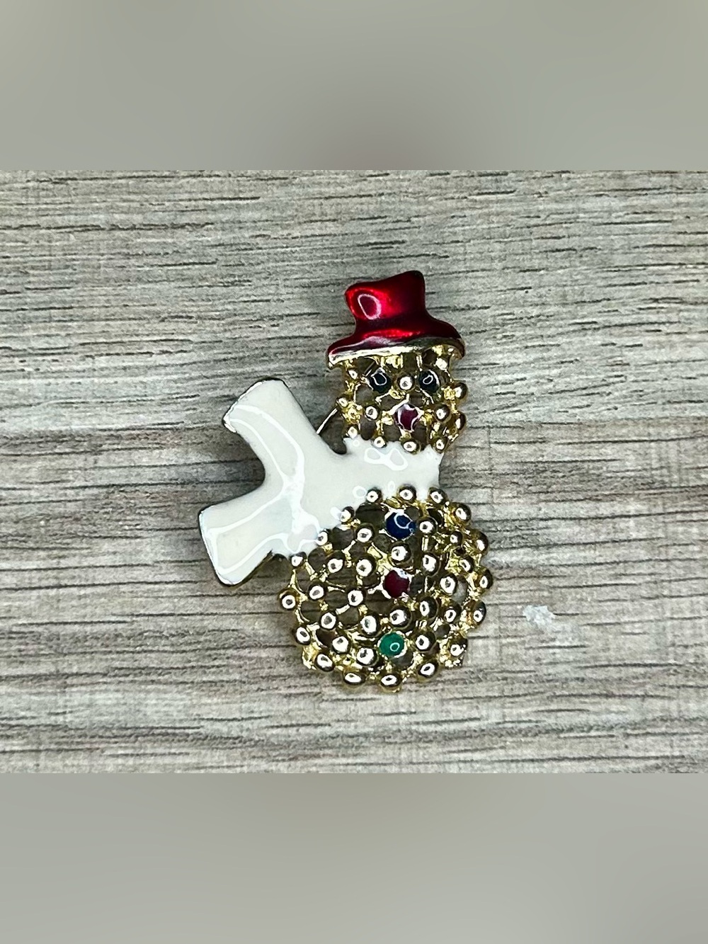 Vintage gold-tone Christmas snowman filigree brooch Festive